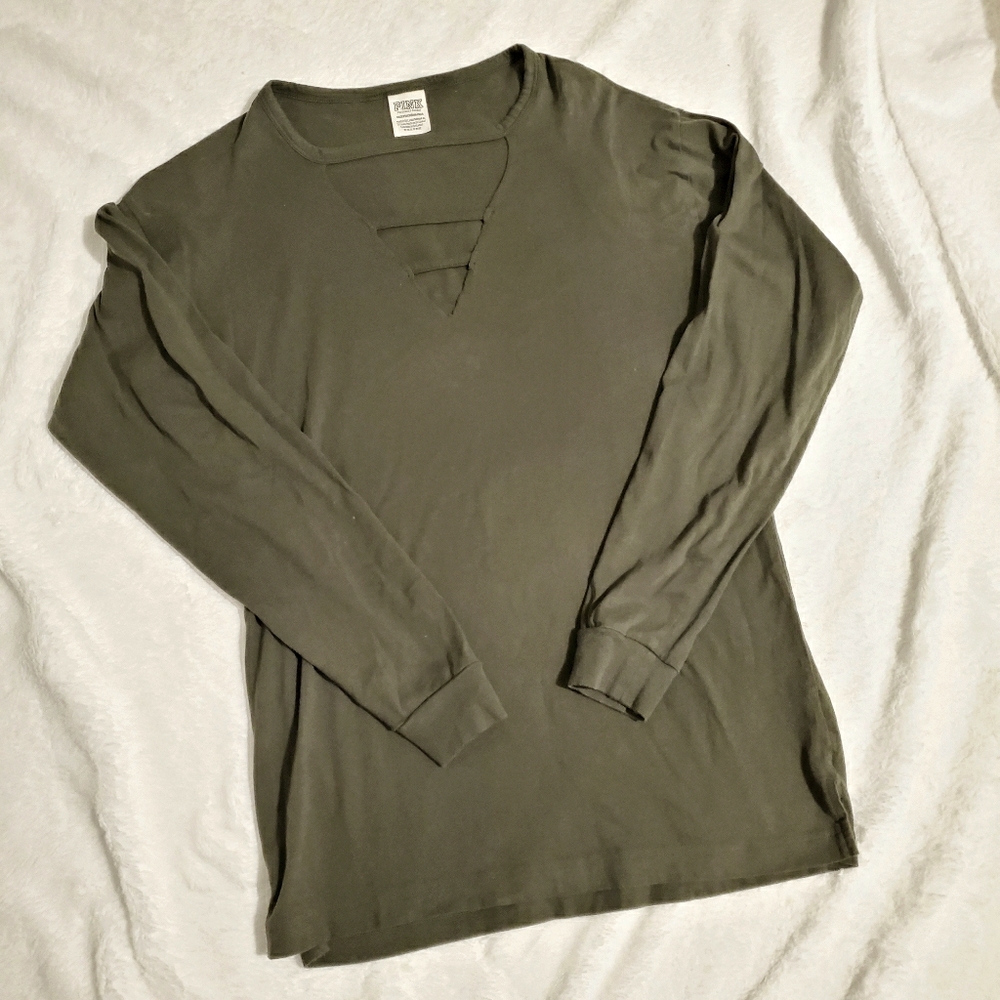❗LOWEST PRICE ❗VS PINK V Neck Long Sleeve